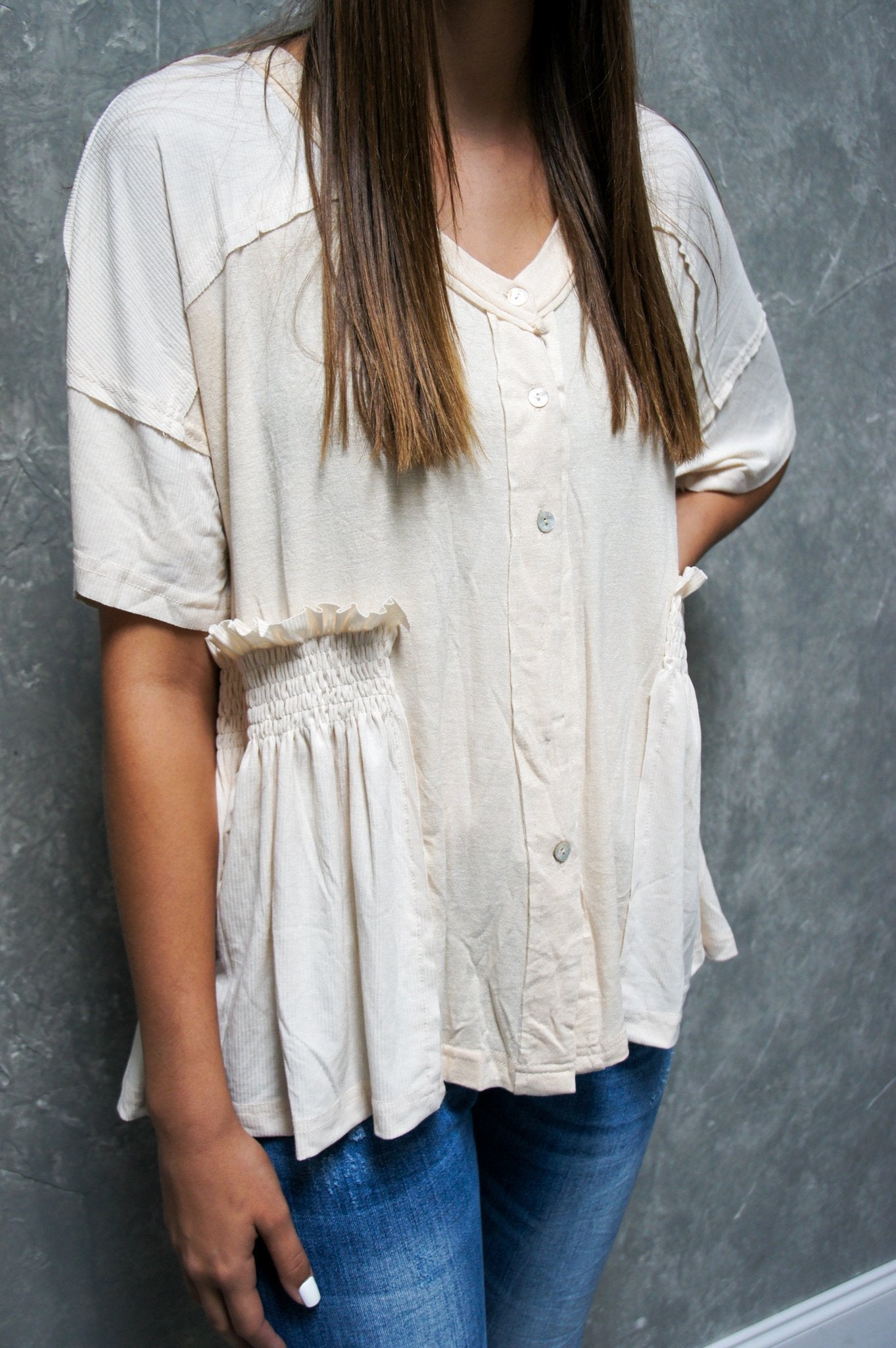 Short Sleeve Tops! We are a Premier urban lifestyle boutique featuring local artists and handmade goods. Online and In Store Women’s Fashion Boutique Located in North Port, Florida.