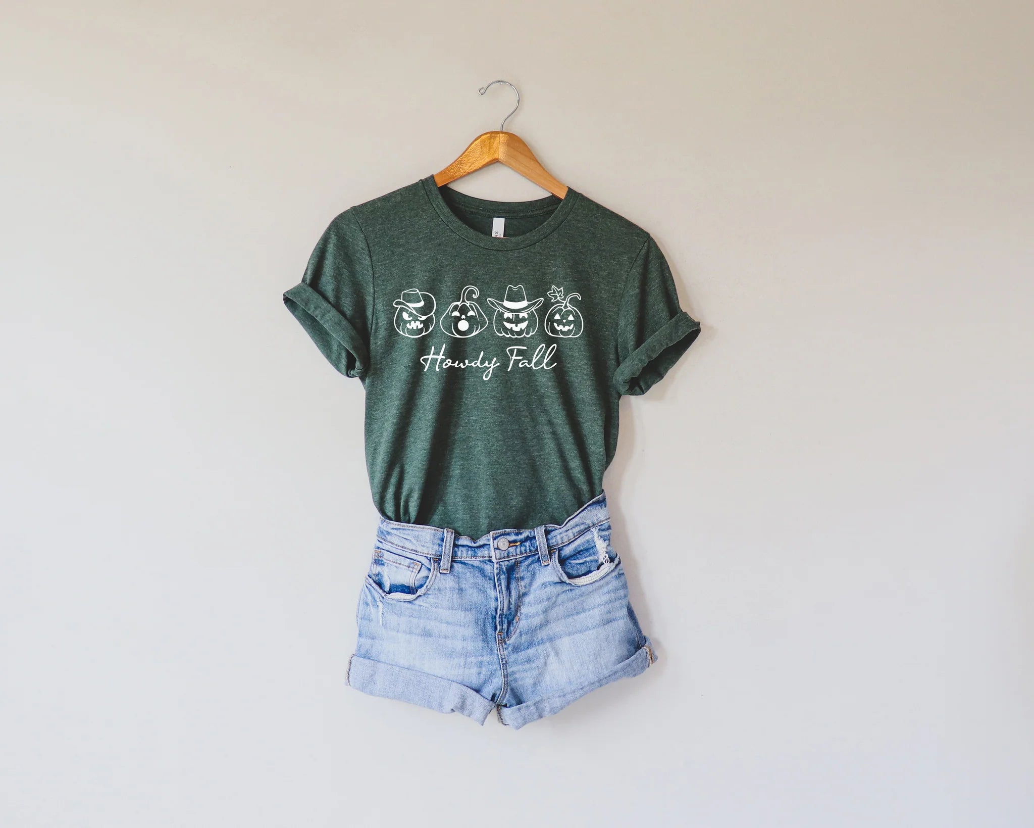 Howdy Pumpkin Shirt-Graphic Tees-UrbanCulture-Boutique, A North Port, Florida Women's Fashion Boutique